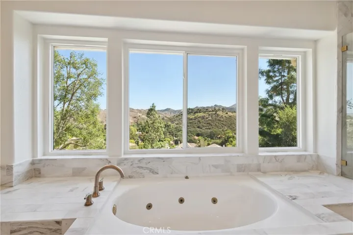2660 Grandoaks Drive, Westlake Village, California 91361