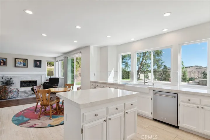 2660 Grandoaks Drive, Westlake Village, California 91361