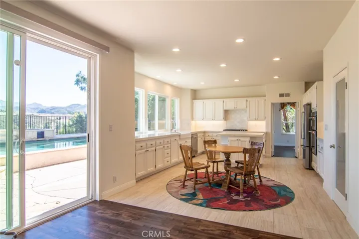 2660 Grandoaks Drive, Westlake Village, California 91361