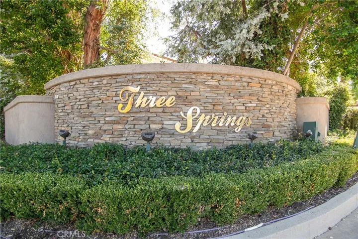 2660 Grandoaks Drive, Westlake Village, California 91361