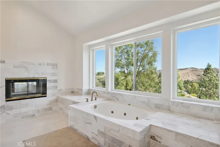 2660 Grandoaks Drive, Westlake Village, California 91361