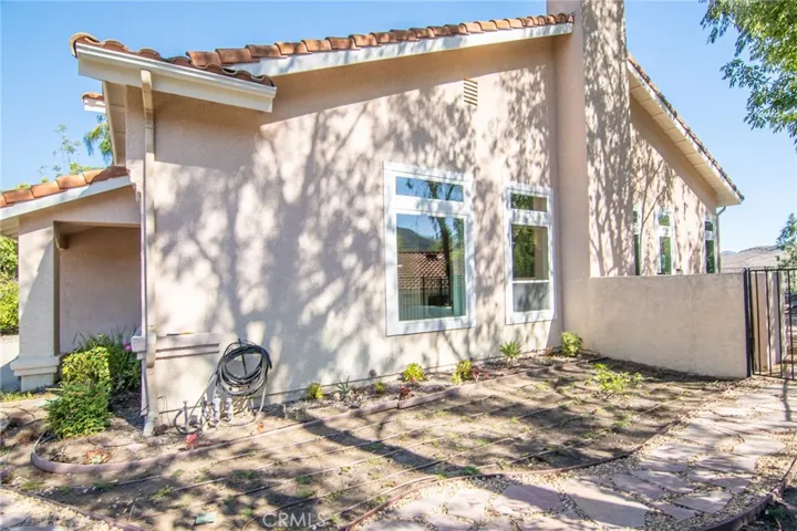 2660 Grandoaks Drive, Westlake Village, California 91361