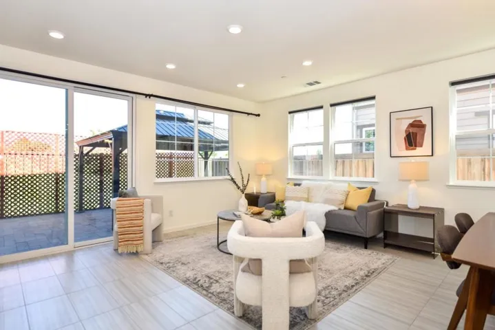 4961 Bunkhouse, Fremont, California 94555