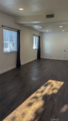 5127 Lindley Avenue, Tarzana, California 91356