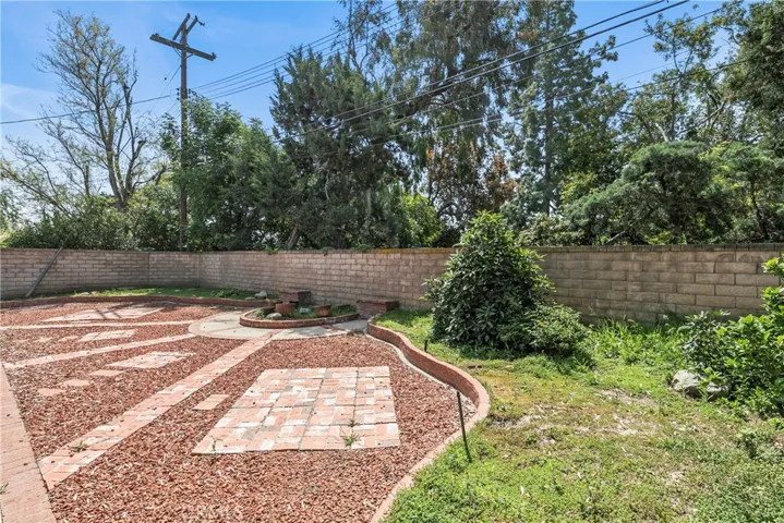 Rock hardscape