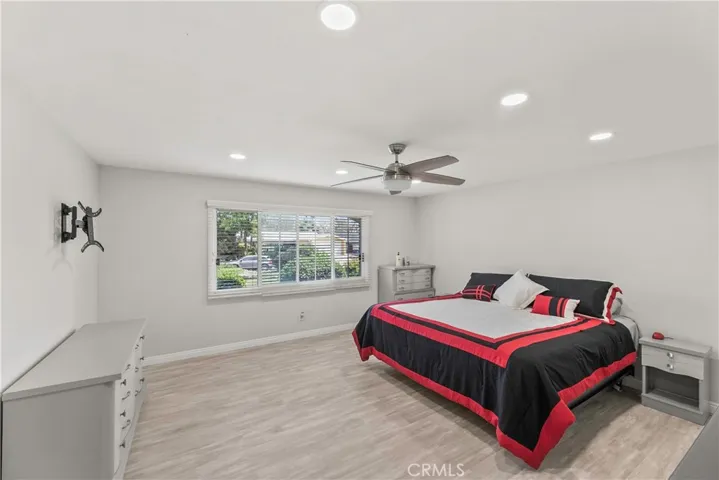 Master Bedroom Can Lighting & Ceiling Fan