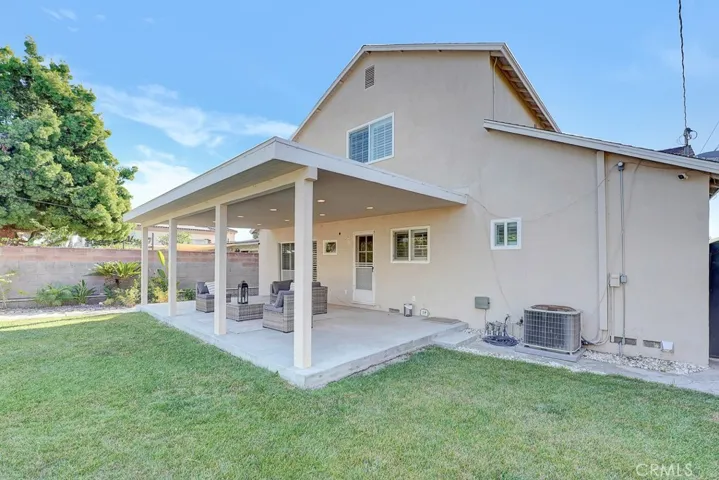 10530 Lesterford Avenue, Downey, California 90241