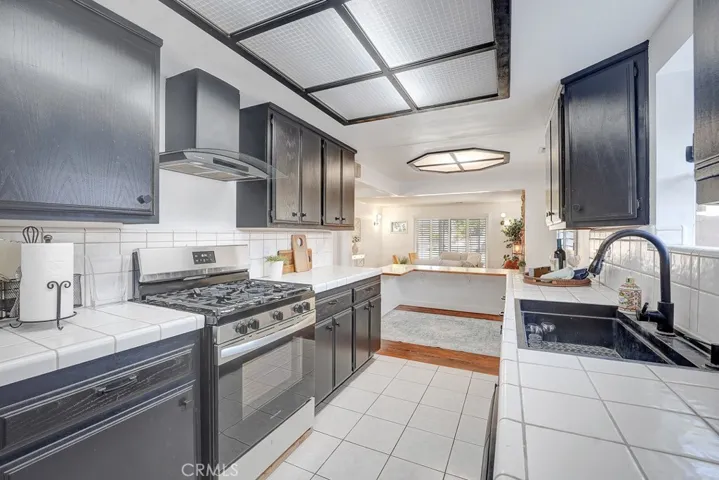 10530 Lesterford Avenue, Downey, California 90241
