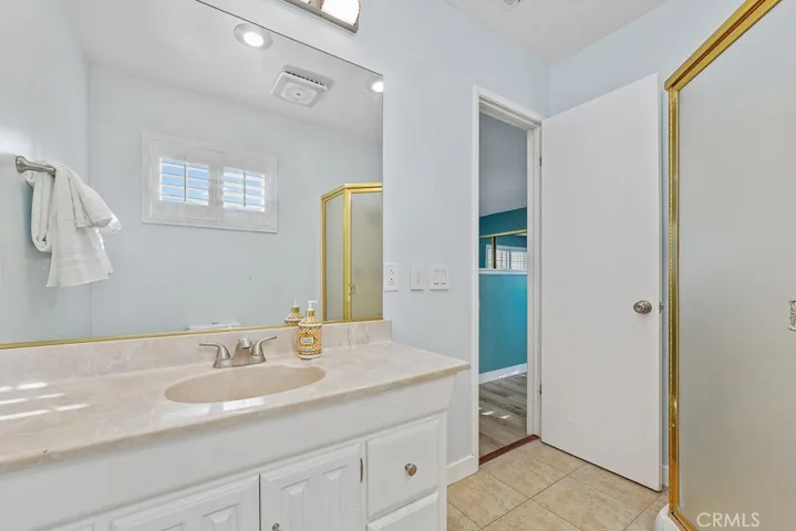 10530 Lesterford Avenue, Downey, California 90241