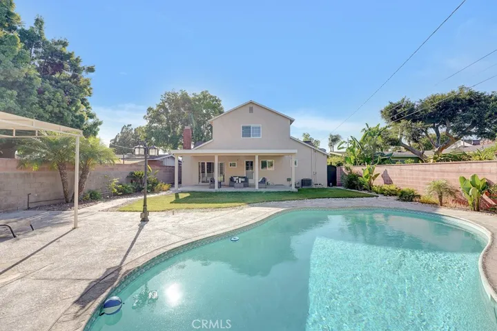 10530 Lesterford Avenue, Downey, California 90241