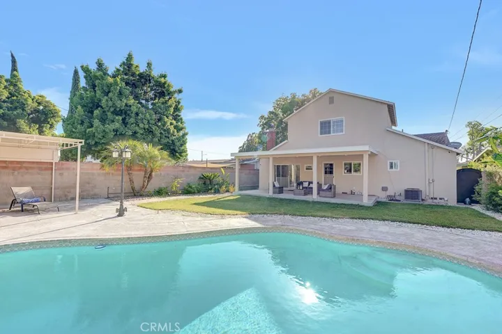10530 Lesterford Avenue, Downey, California 90241