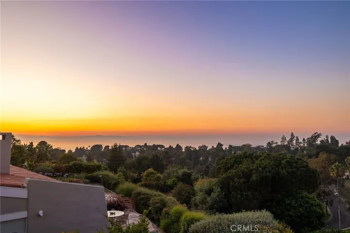 2035 Via Visalia, Palos Verdes Estates, California 90274