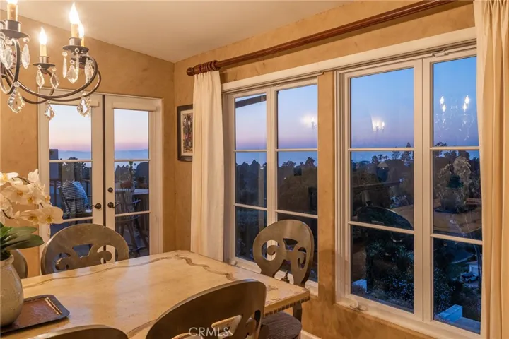 2035 Via Visalia, Palos Verdes Estates, California 90274