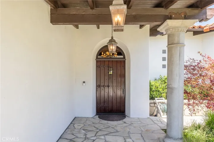2035 Via Visalia, Palos Verdes Estates, California 90274