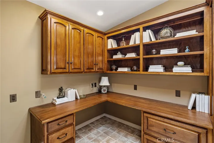 2035 Via Visalia, Palos Verdes Estates, California 90274
