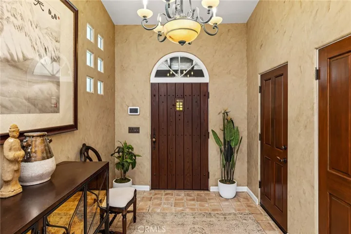 2035 Via Visalia, Palos Verdes Estates, California 90274