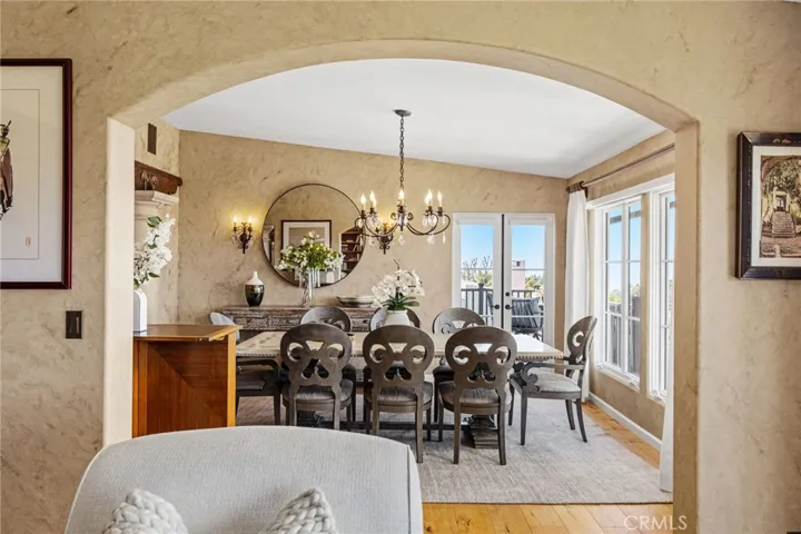 2035 Via Visalia, Palos Verdes Estates, California 90274