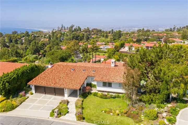 2035 Via Visalia, Palos Verdes Estates, California 90274