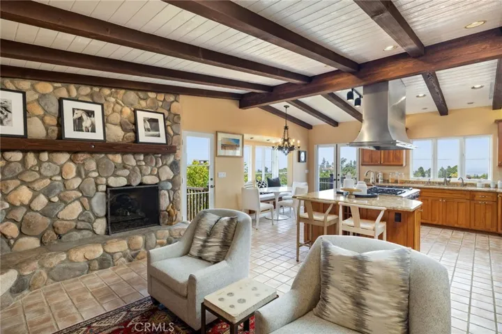 2035 Via Visalia, Palos Verdes Estates, California 90274