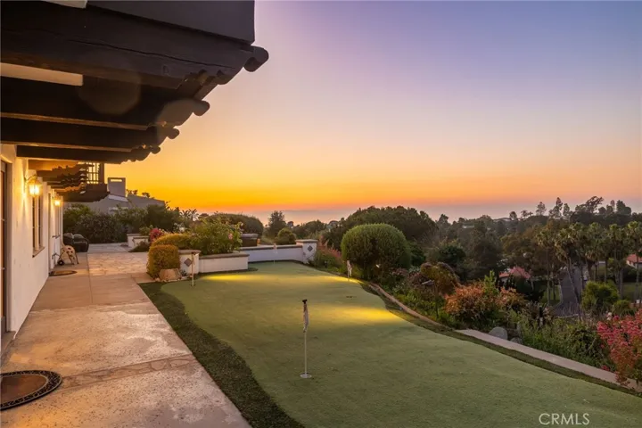 2035 Via Visalia, Palos Verdes Estates, California 90274