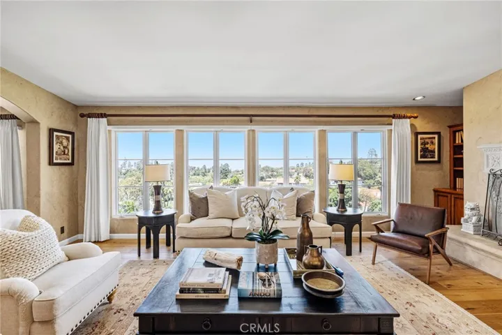 2035 Via Visalia, Palos Verdes Estates, California 90274