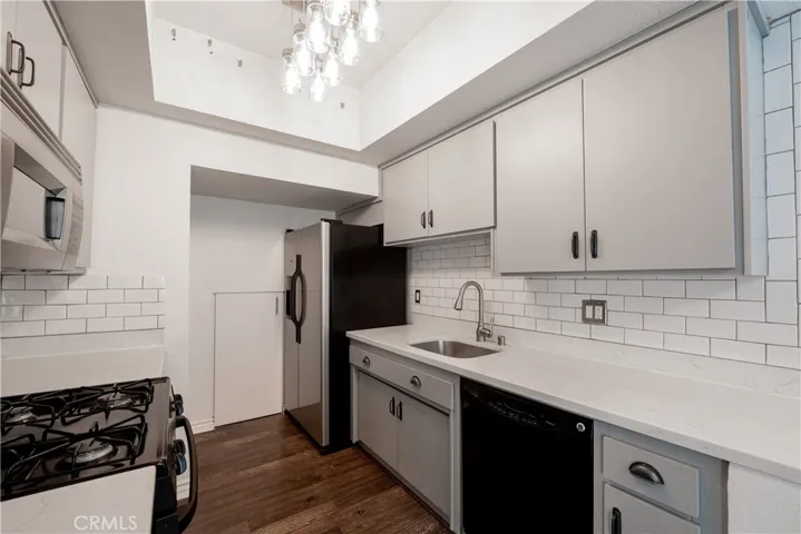 10926 Moorpark Street 7, North Hollywood, California 91602