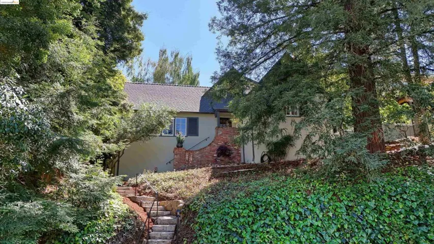 1859 Trestle Glen, Piedmont, California 94610