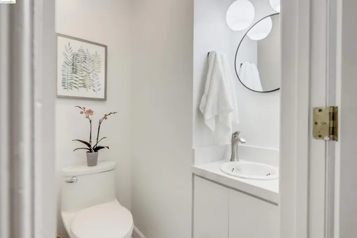 1859 Trestle Glen, Piedmont, California 94610