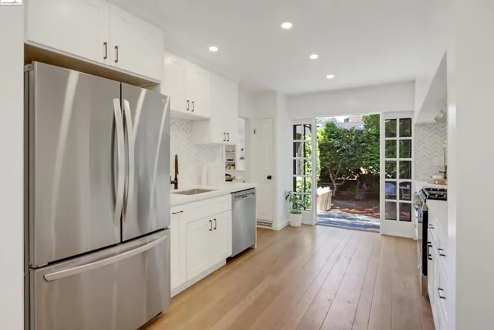 1859 Trestle Glen, Piedmont, California 94610
