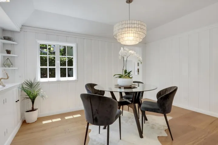 1859 Trestle Glen, Piedmont, California 94610