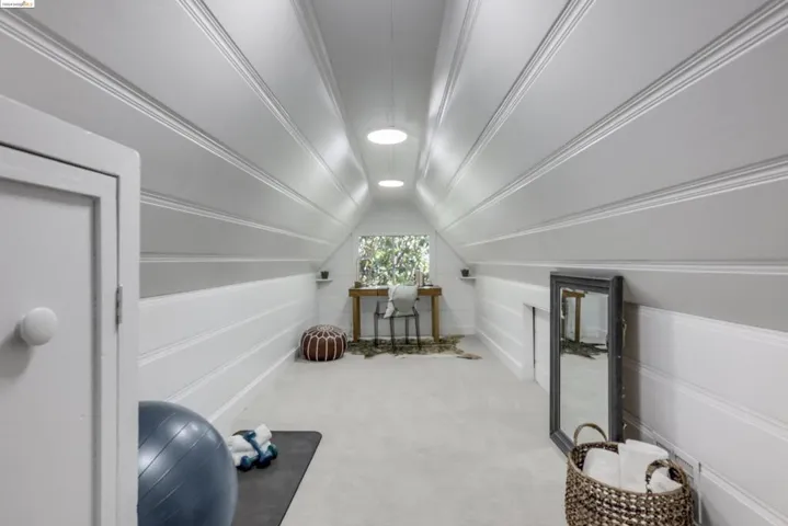 1859 Trestle Glen, Piedmont, California 94610
