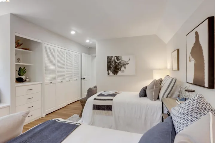 1859 Trestle Glen, Piedmont, California 94610