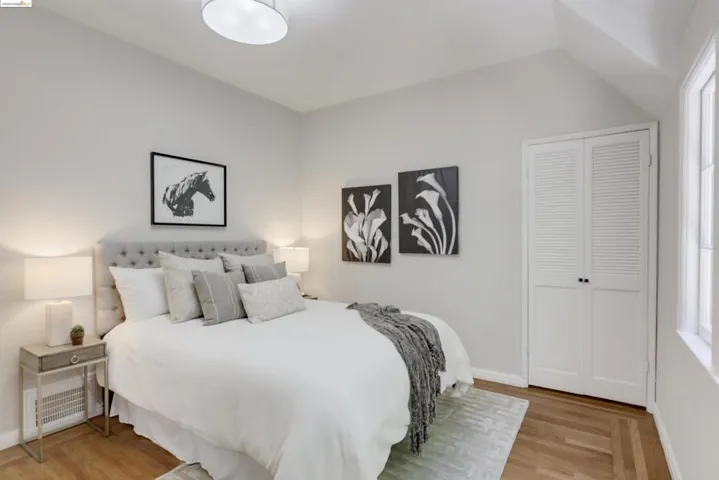 1859 Trestle Glen, Piedmont, California 94610