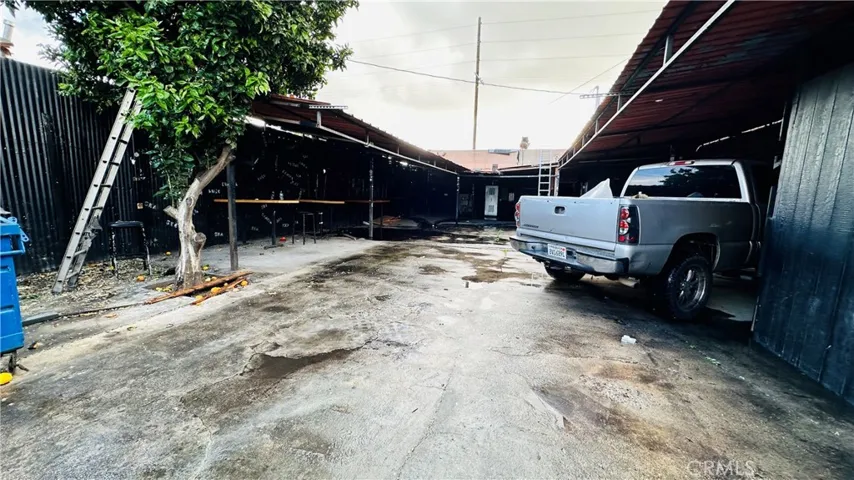 7616 S Vermont Avenue, Los Angeles, California 90044