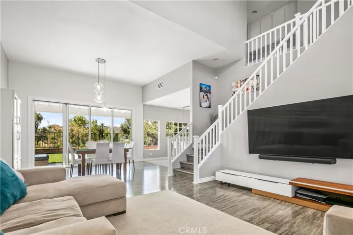 28463 Jerry Place, Saugus, California 91350