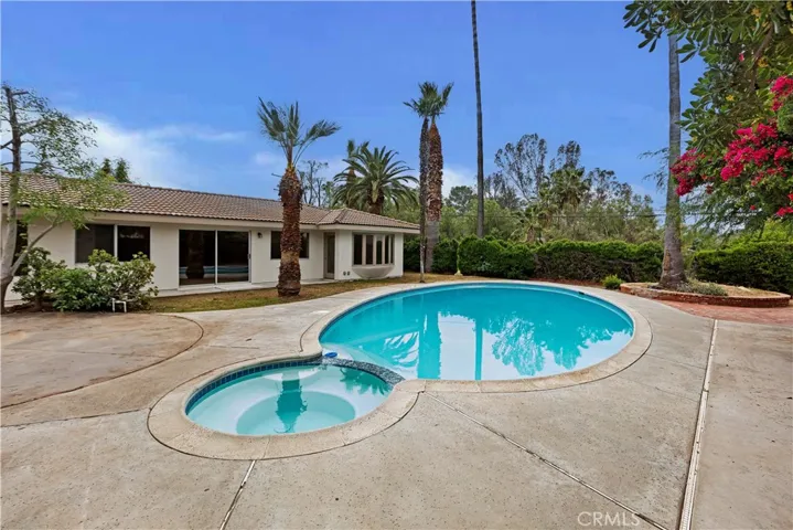 4055 Mt Vernon Avenue, Riverside, California 92507