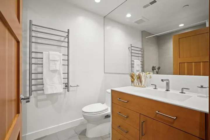 800 High Street 106, Palo Alto, California 94301