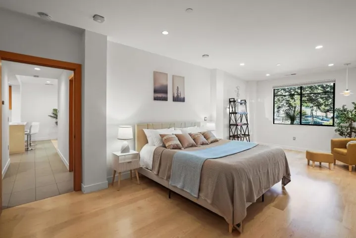 800 High Street 106, Palo Alto, California 94301