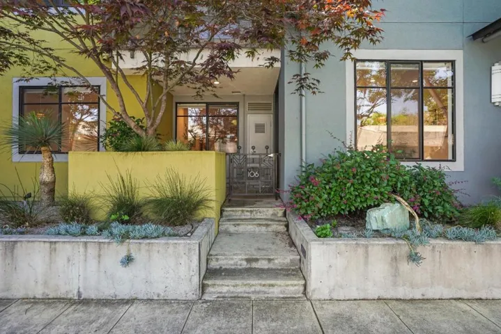 800 High Street 106, Palo Alto, California 94301