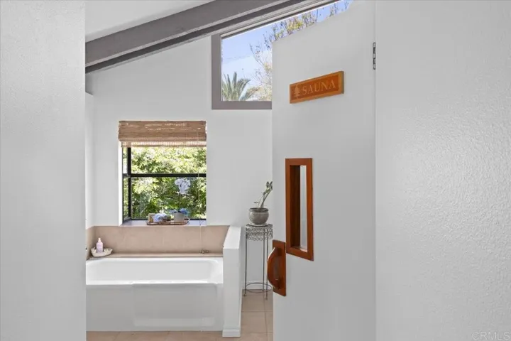 831 S Broadway, Escondido, California 92025