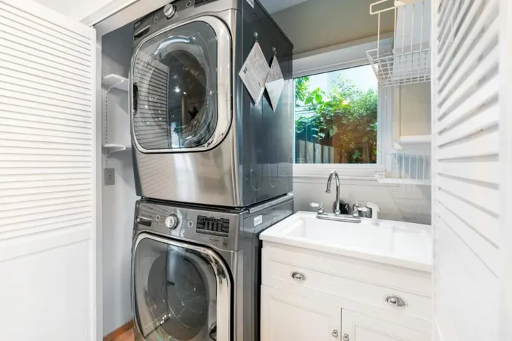 428 Guinda Street, Palo Alto, California 94301