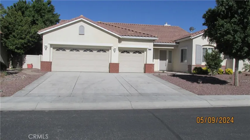10807 Tumbleweed Road, Apple Valley, California 92308
