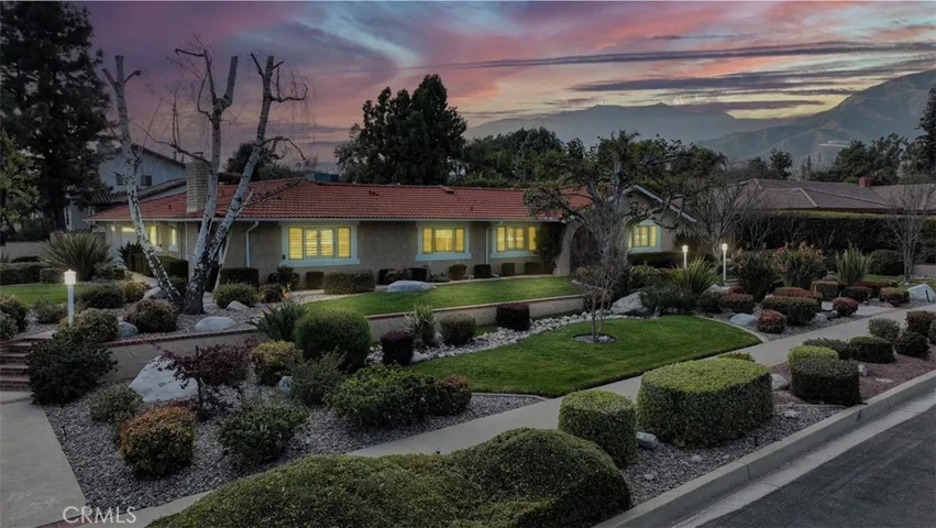 2205 N Palm Way, Upland, California 91784