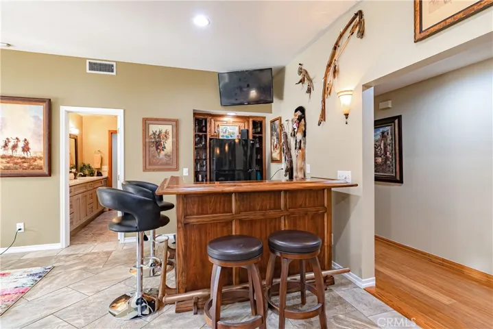 2205 N Palm Way, Upland, California 91784