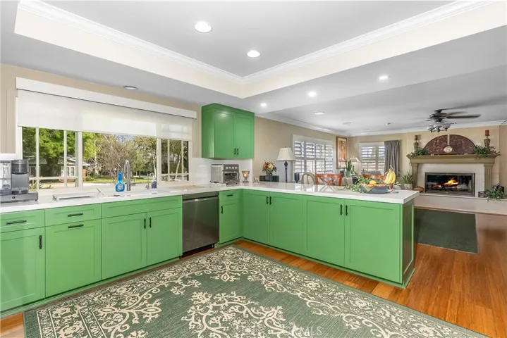 2205 N Palm Way, Upland, California 91784