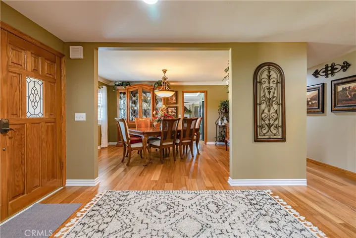 2205 N Palm Way, Upland, California 91784