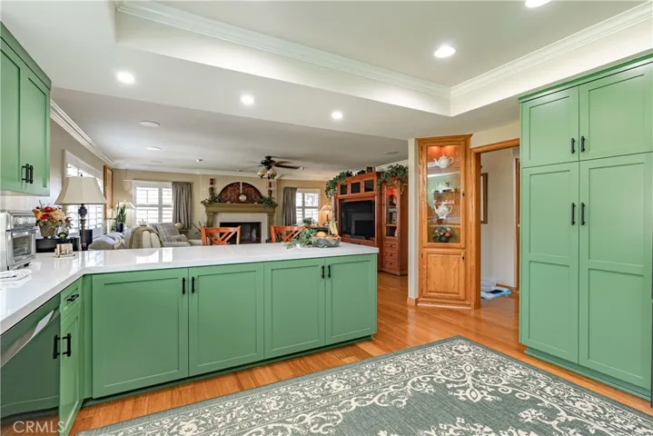 2205 N Palm Way, Upland, California 91784