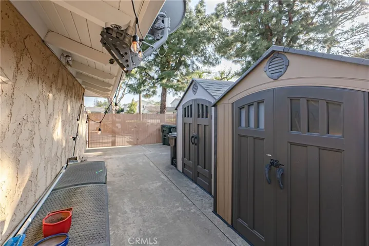 2205 N Palm Way, Upland, California 91784