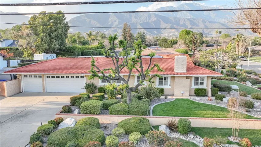 2205 N Palm Way, Upland, California 91784