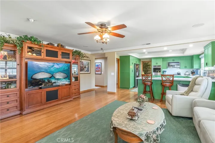 2205 N Palm Way, Upland, California 91784